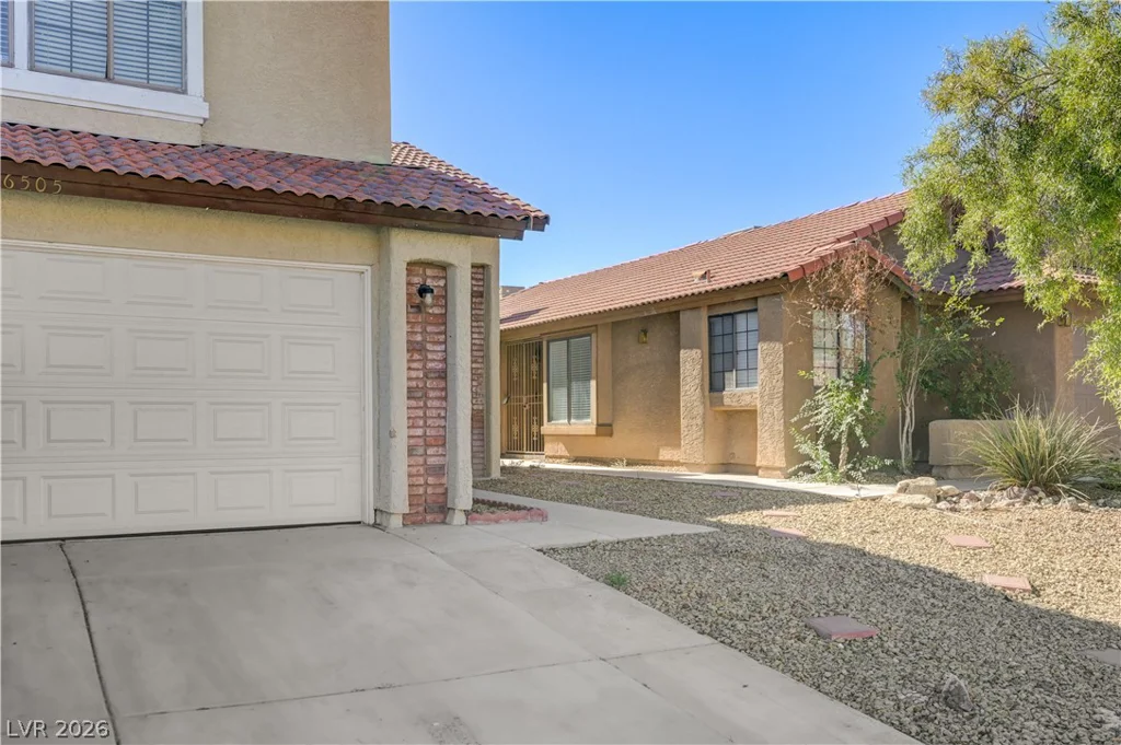 6505 Deadwood, Las Vegas, NV 89108