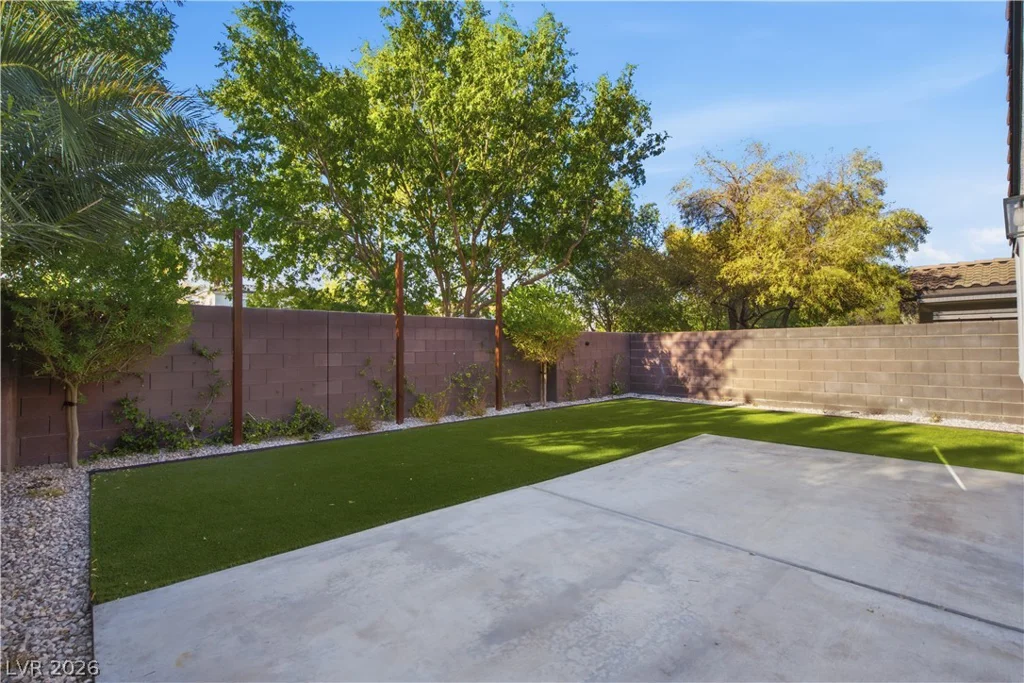 10604 Calico Pines, Las Vegas, NV 89135