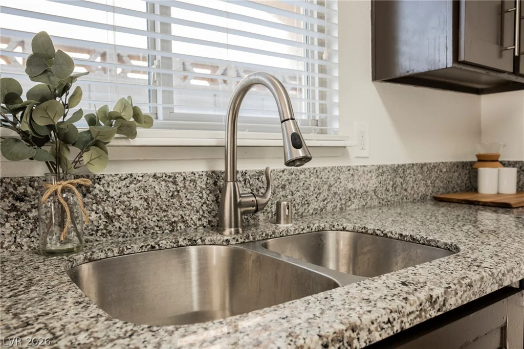 1704 Kismet, Las Vegas, NV 89108