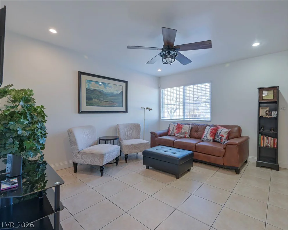 4770 Topaz, Las Vegas, NV 89121