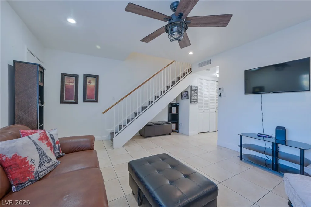 4770 Topaz, Las Vegas, NV 89121