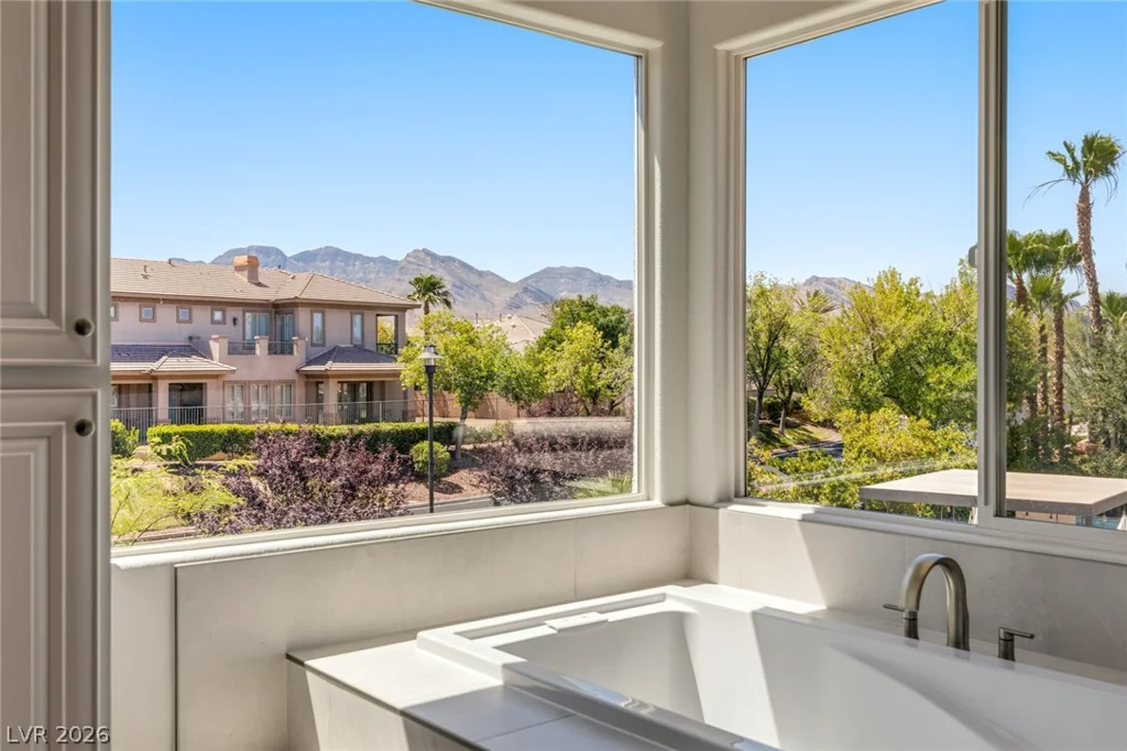 2981 Hammerwood, Las Vegas, NV 89135