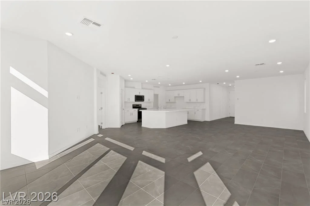 7443 Legacy Point, Las Vegas, NV 89113