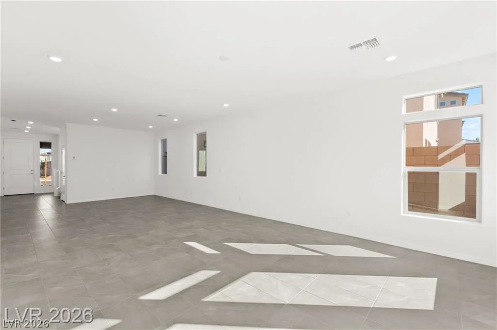 7443 Legacy Point, Las Vegas, NV 89113