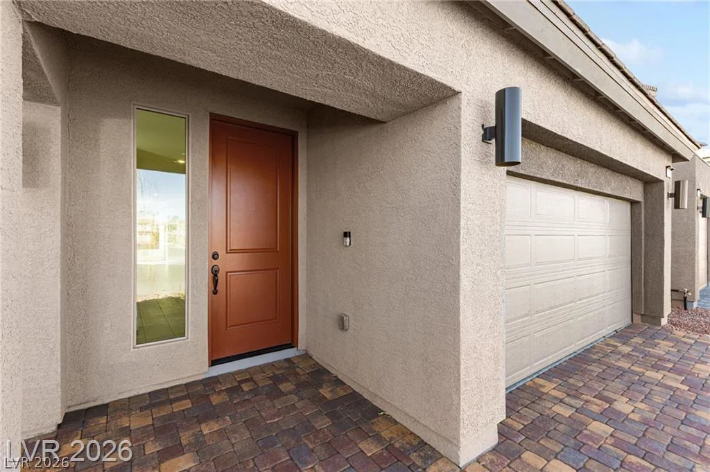 7443 Legacy Point, Las Vegas, NV 89113