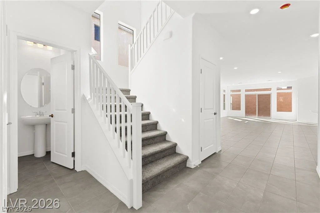 7443 Legacy Point, Las Vegas, NV 89113