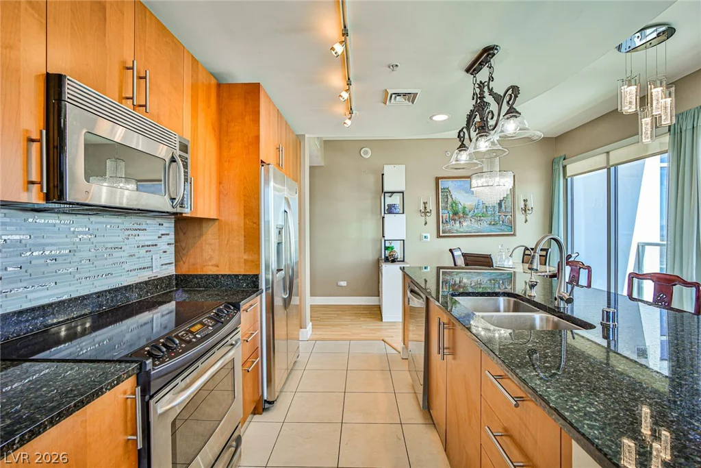 200 Sahara, Las Vegas, NV 89102