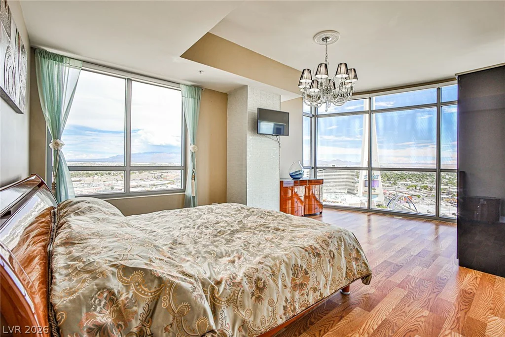 200 Sahara, Las Vegas, NV 89102