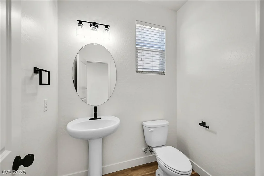 5702 Colbert, North Las Vegas, NV 89081