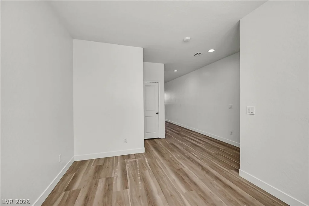 5702 Colbert, North Las Vegas, NV 89081