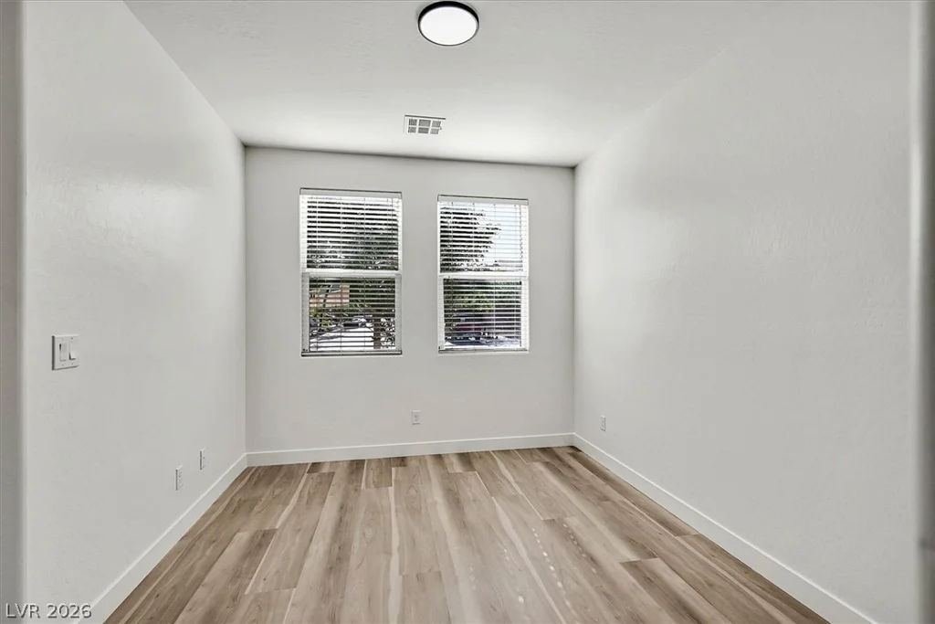 5702 Colbert, North Las Vegas, NV 89081