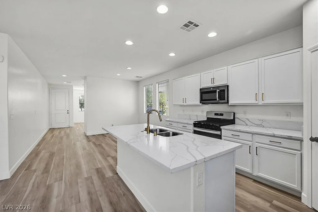 5702 Colbert, North Las Vegas, NV 89081