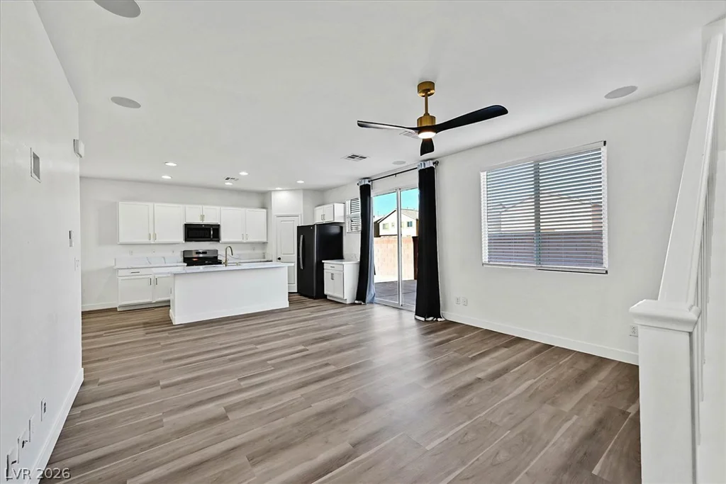 5702 Colbert, North Las Vegas, NV 89081