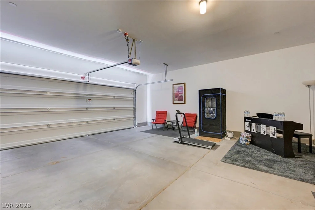 792 Grand Country, North Las Vegas, NV 89086