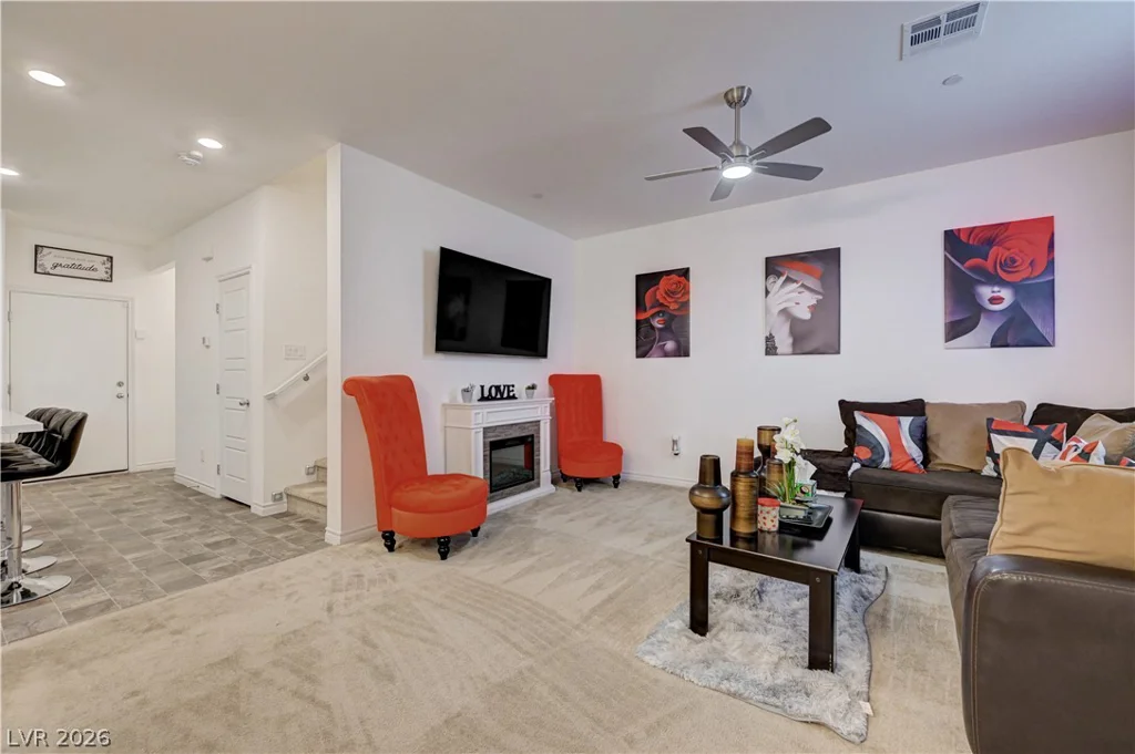 792 Grand Country, North Las Vegas, NV 89086