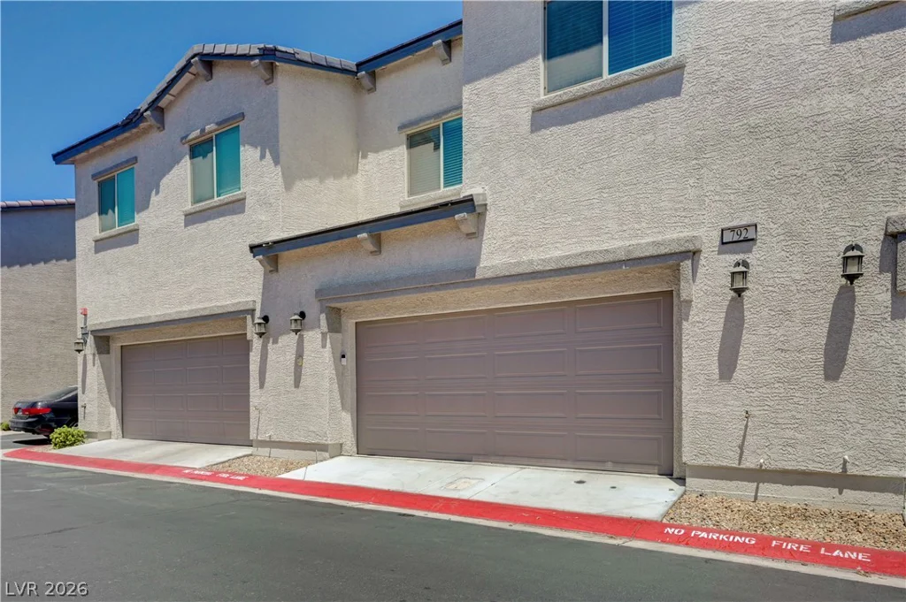 792 Grand Country, North Las Vegas, NV 89086