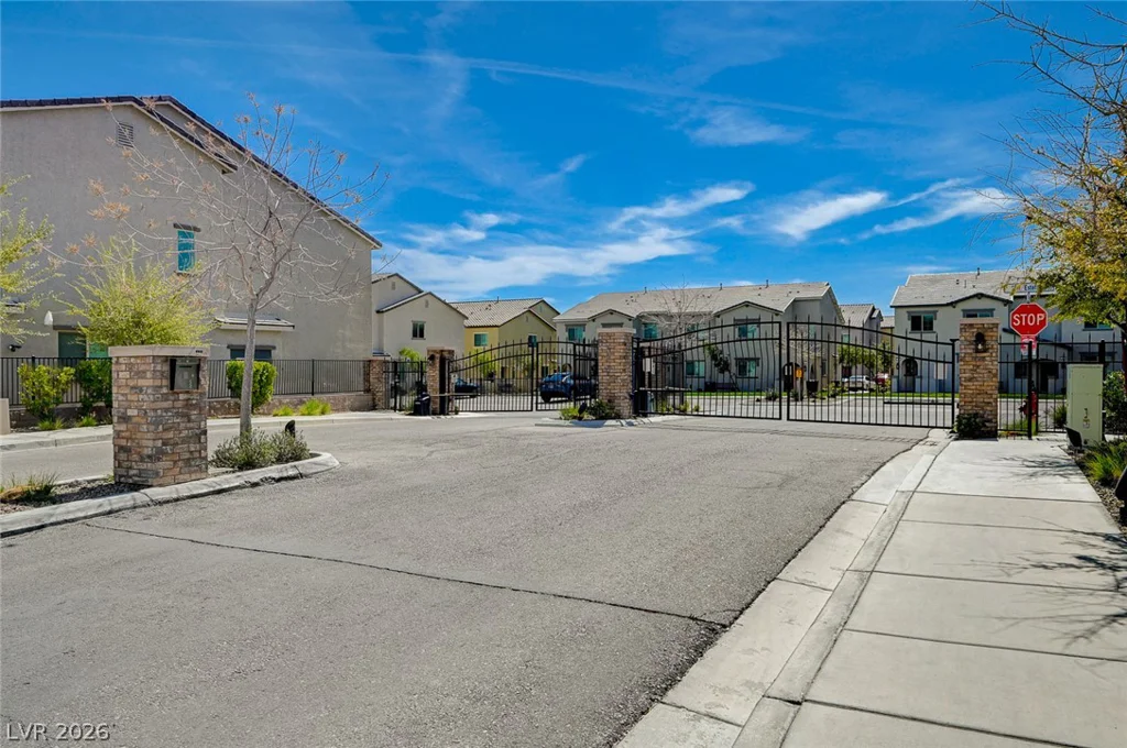 792 Grand Country, North Las Vegas, NV 89086