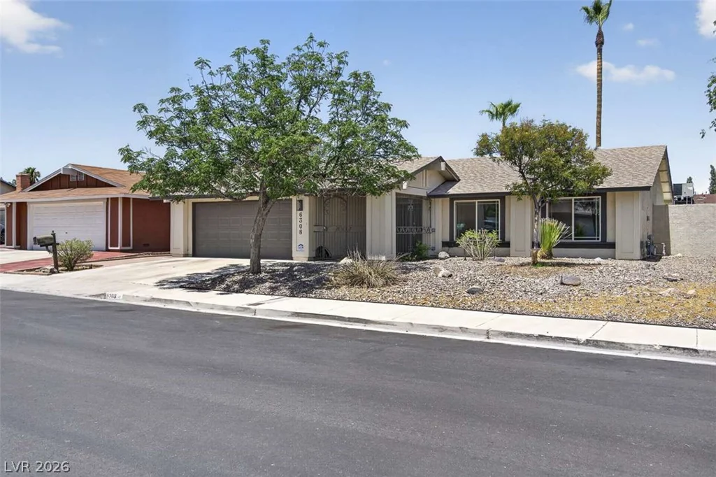 6308 Brea, Las Vegas, NV 89118