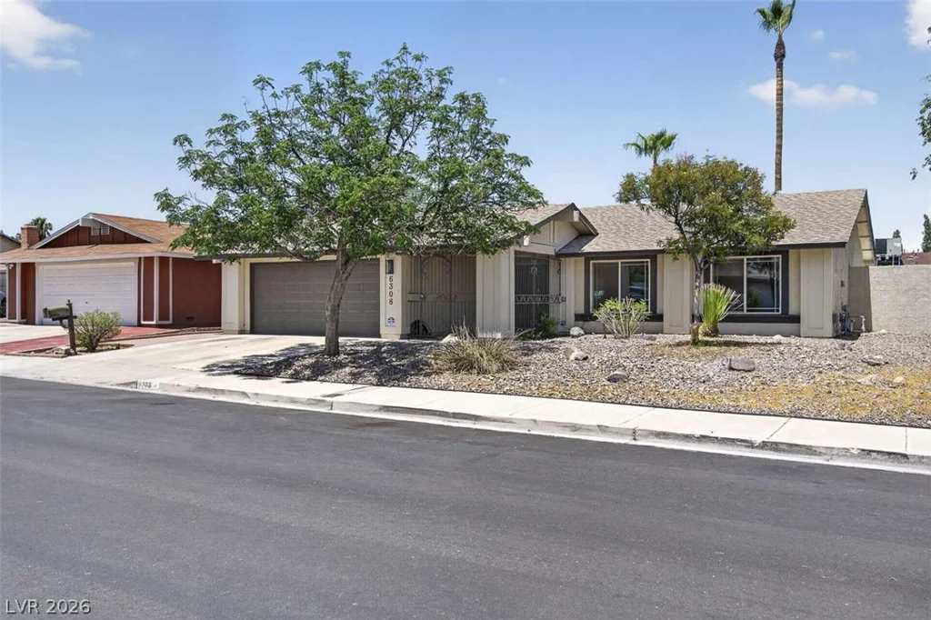 6308 Brea, Las Vegas, NV 89118
