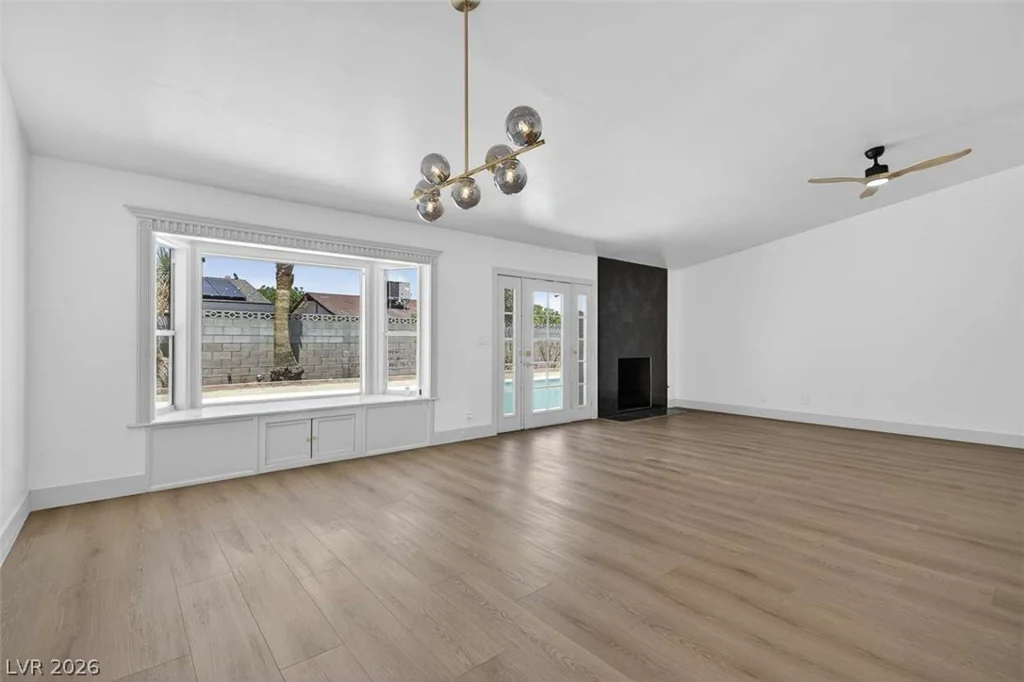 6308 Brea, Las Vegas, NV 89118