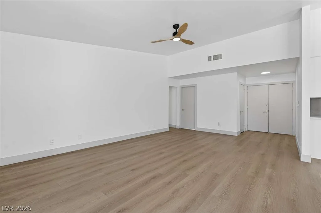 6308 Brea, Las Vegas, NV 89118