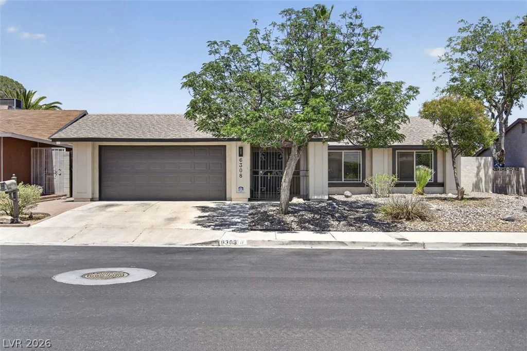 6308 Brea, Las Vegas, NV 89118