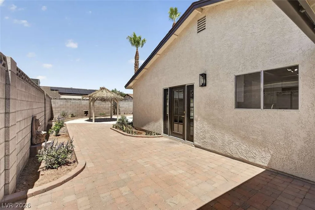 6308 Brea, Las Vegas, NV 89118