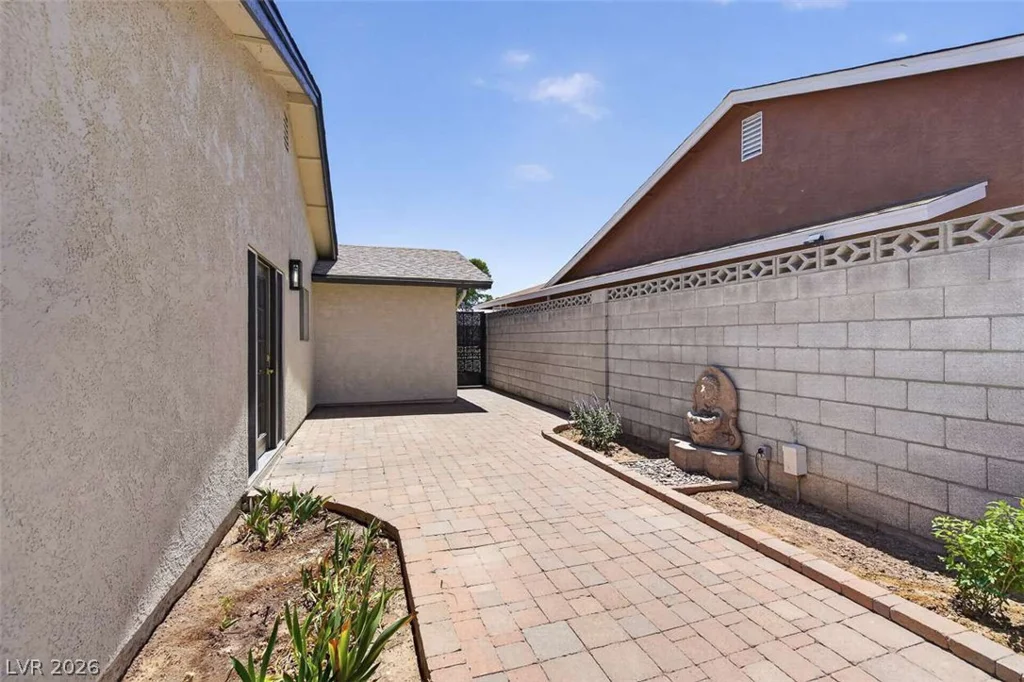 6308 Brea, Las Vegas, NV 89118