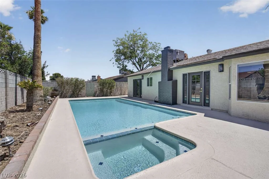 6308 Brea, Las Vegas, NV 89118