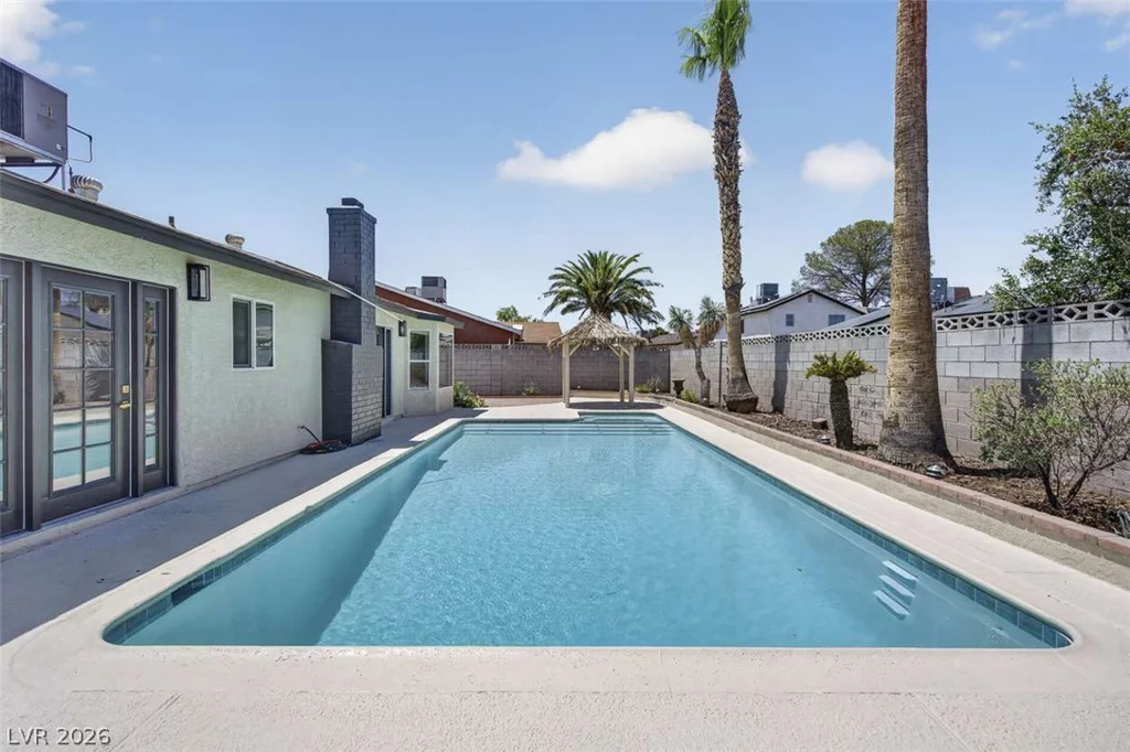 6308 Brea, Las Vegas, NV 89118