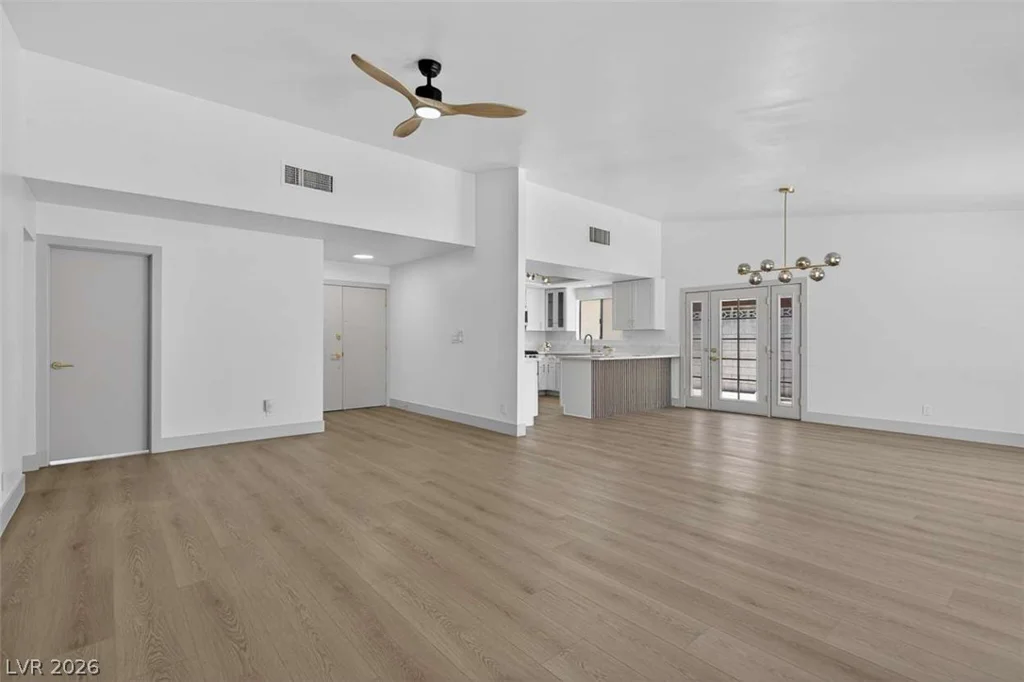 6308 Brea, Las Vegas, NV 89118