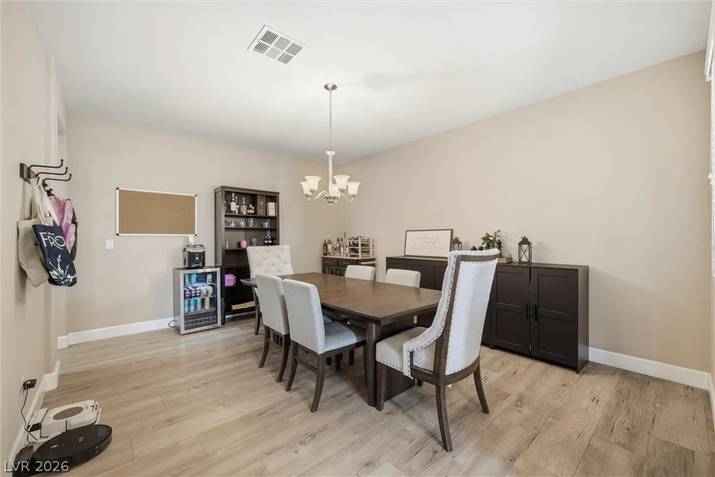 1633 Luna Vista, North Las Vegas, NV 89084