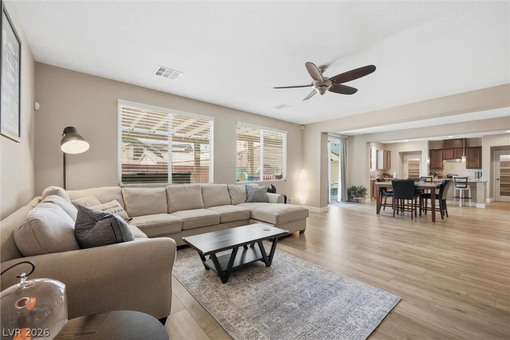 1633 Luna Vista, North Las Vegas, NV 89084