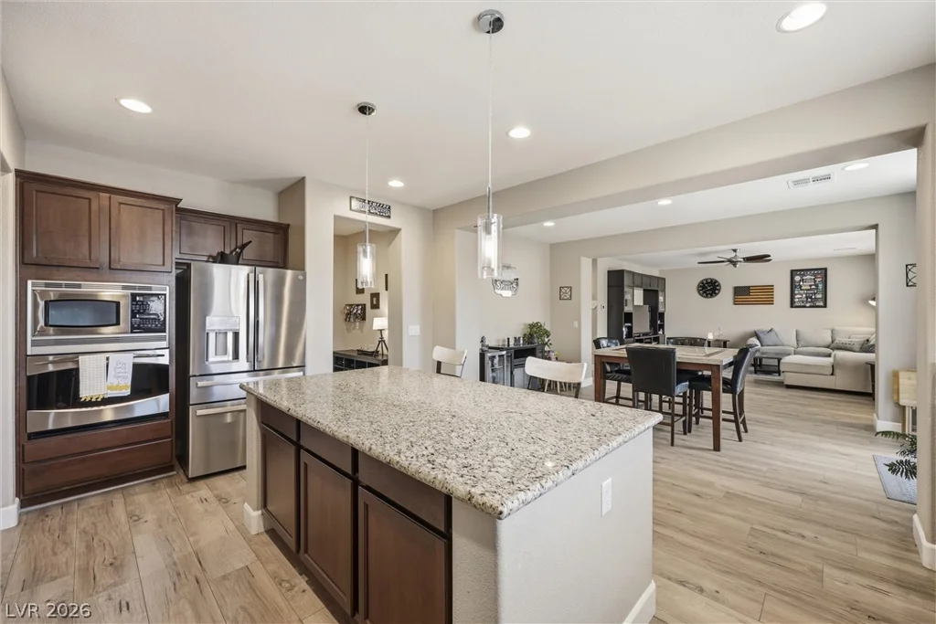 1633 Luna Vista, North Las Vegas, NV 89084