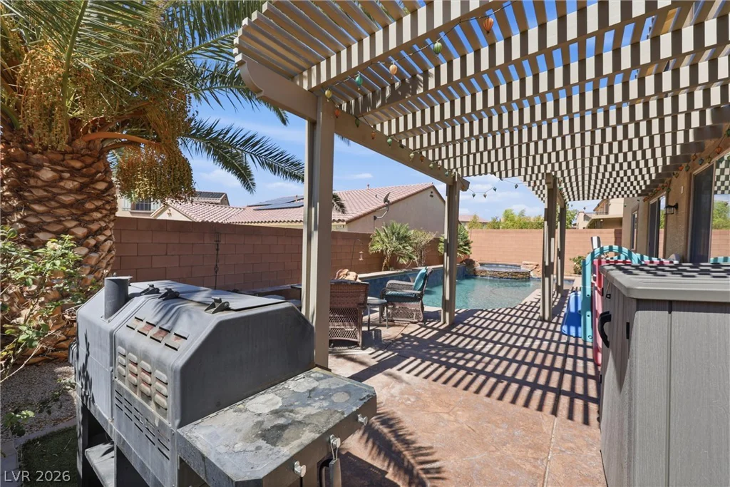 1633 Luna Vista, North Las Vegas, NV 89084