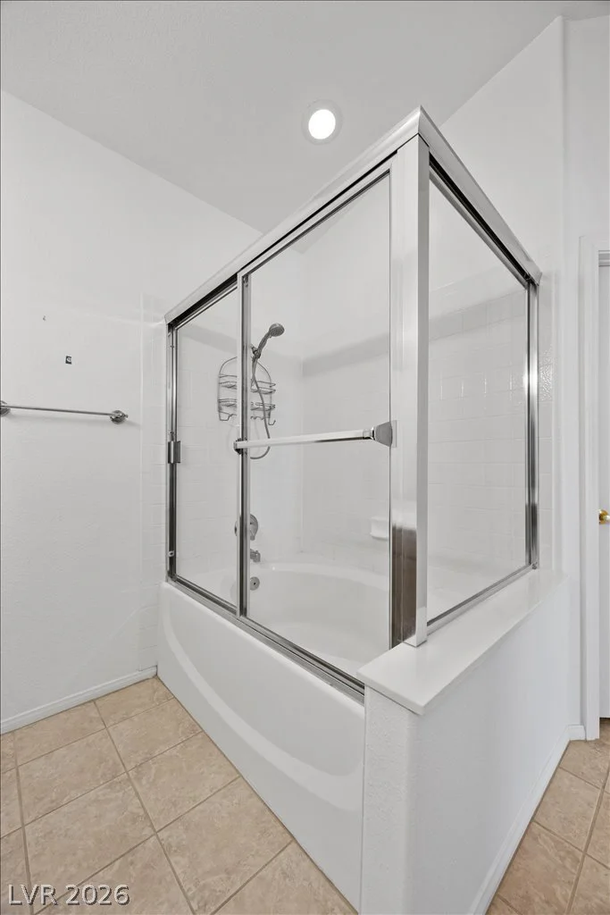 4865 Cliff Crest, Las Vegas, NV 89147