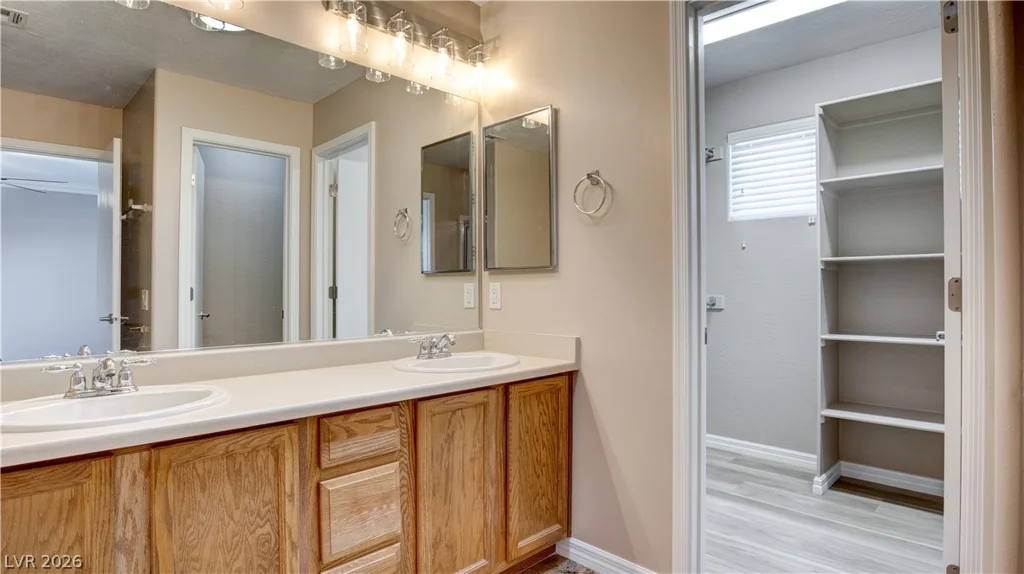 4329 Galapagos, North Las Vegas, NV 89084