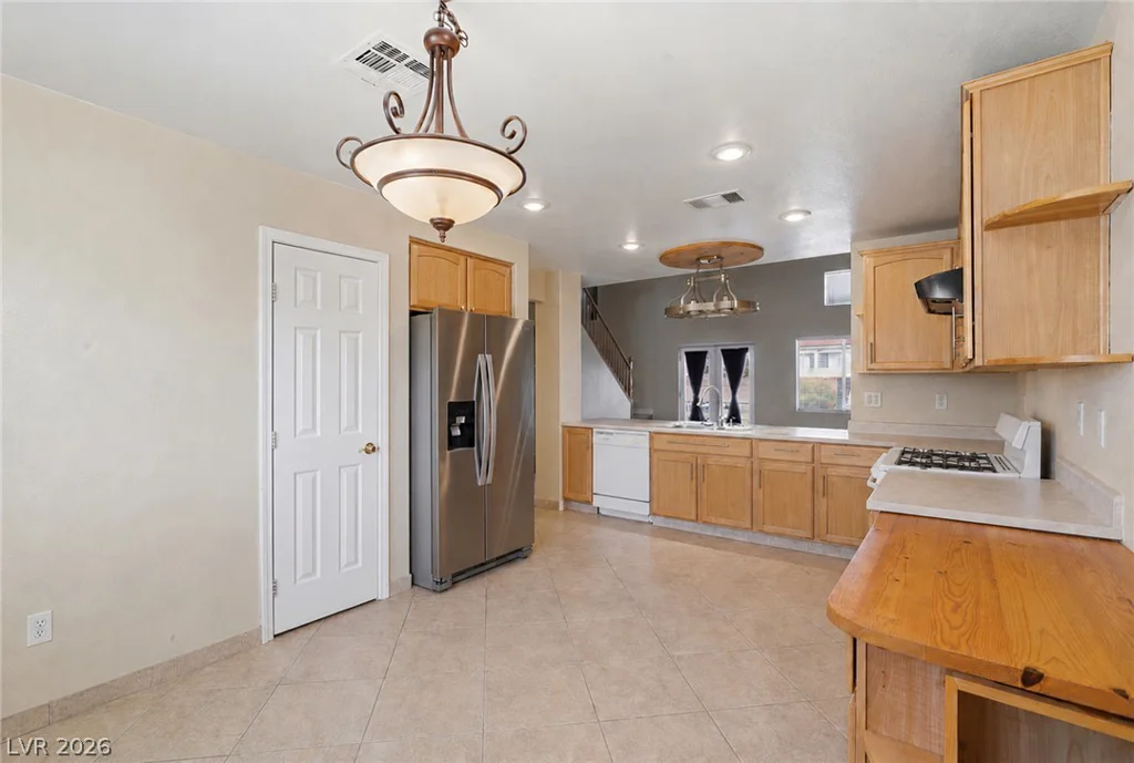 3731 Canary Creek, North Las Vegas, NV 89031