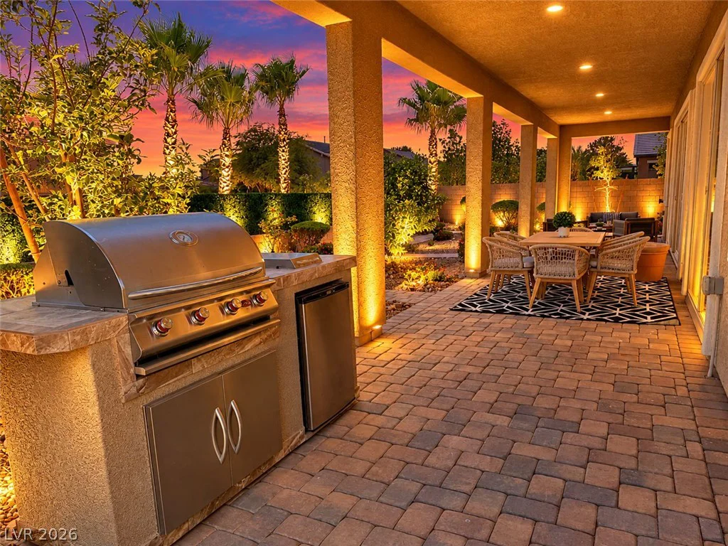 7028 Connor Cove, Las Vegas, NV 89118