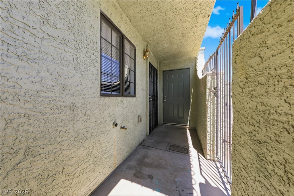 7030 Burcot, Las Vegas, NV 89156