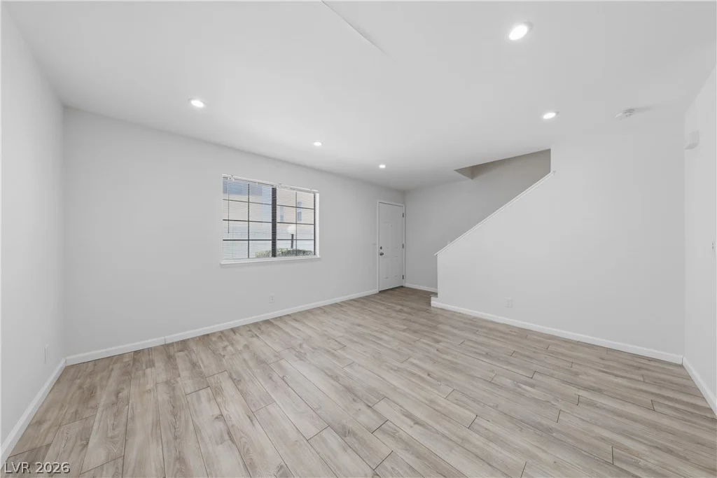 7030 Burcot, Las Vegas, NV 89156