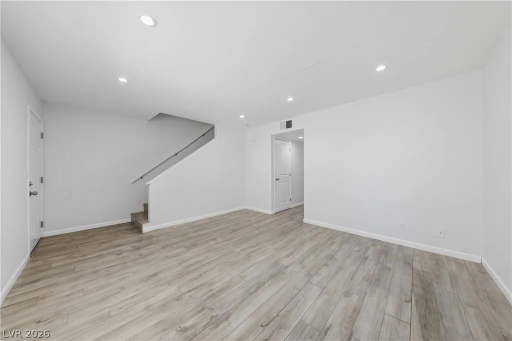 7030 Burcot, Las Vegas, NV 89156