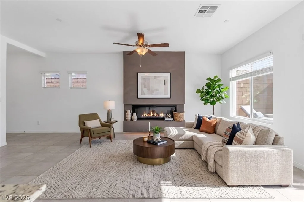 7019 Alabaster Peak, Las Vegas, NV 89166