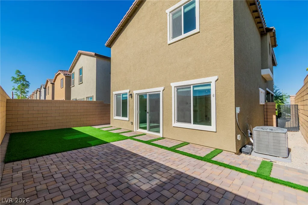 7019 Alabaster Peak, Las Vegas, NV 89166