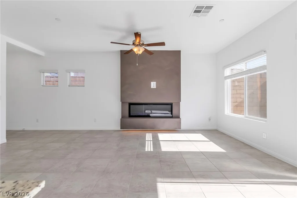 7019 Alabaster Peak, Las Vegas, NV 89166