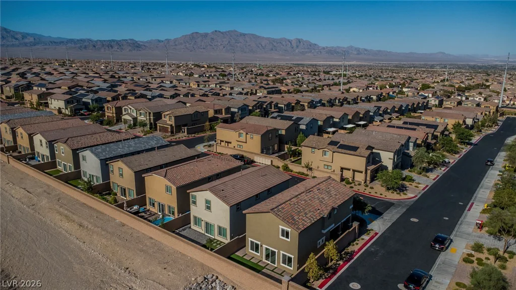 7019 Alabaster Peak, Las Vegas, NV 89166