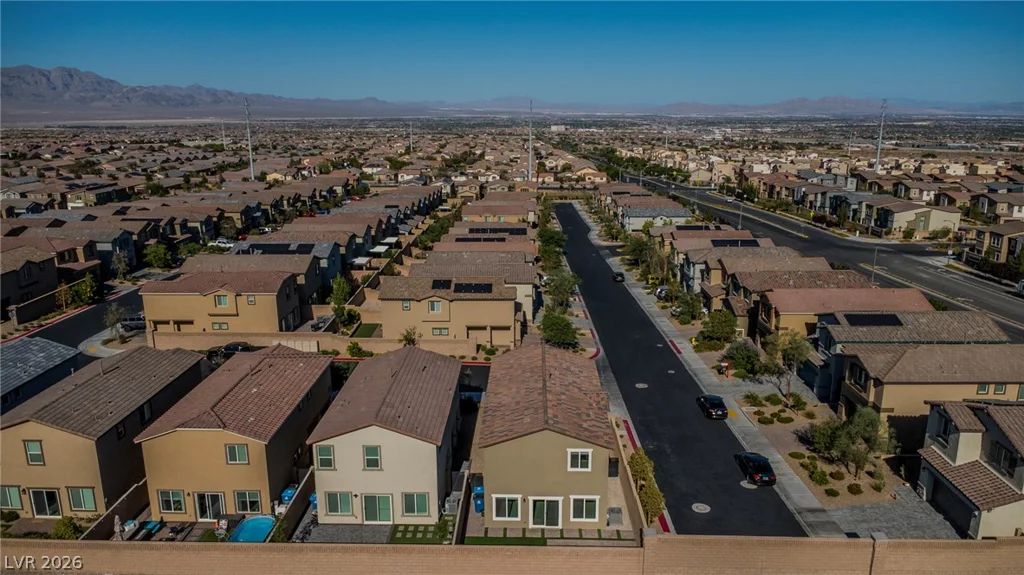 7019 Alabaster Peak, Las Vegas, NV 89166