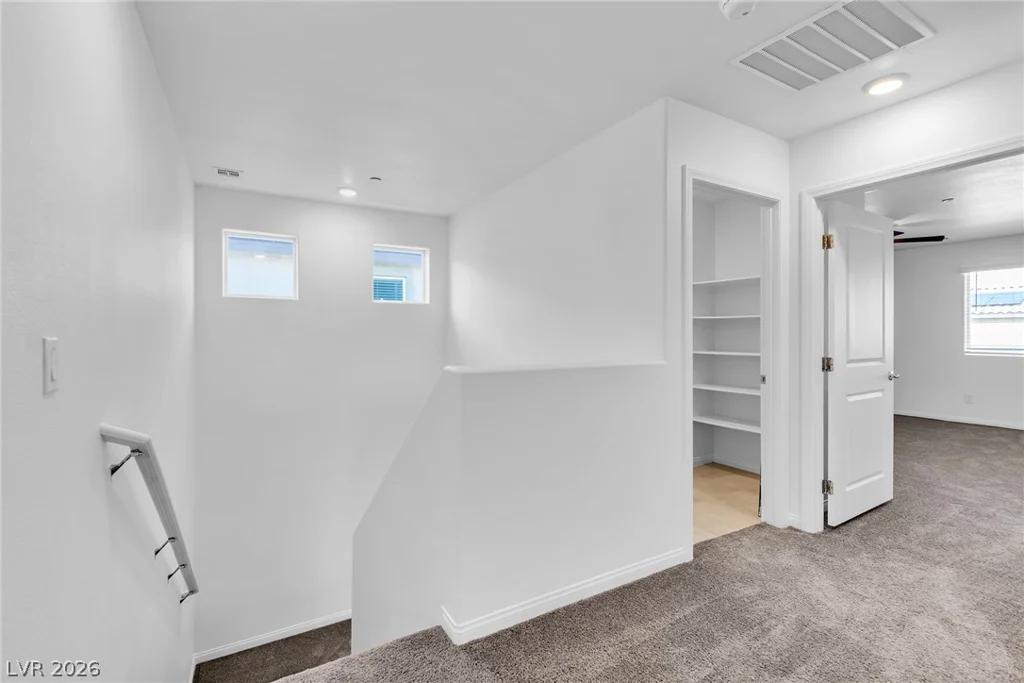 7019 Alabaster Peak, Las Vegas, NV 89166