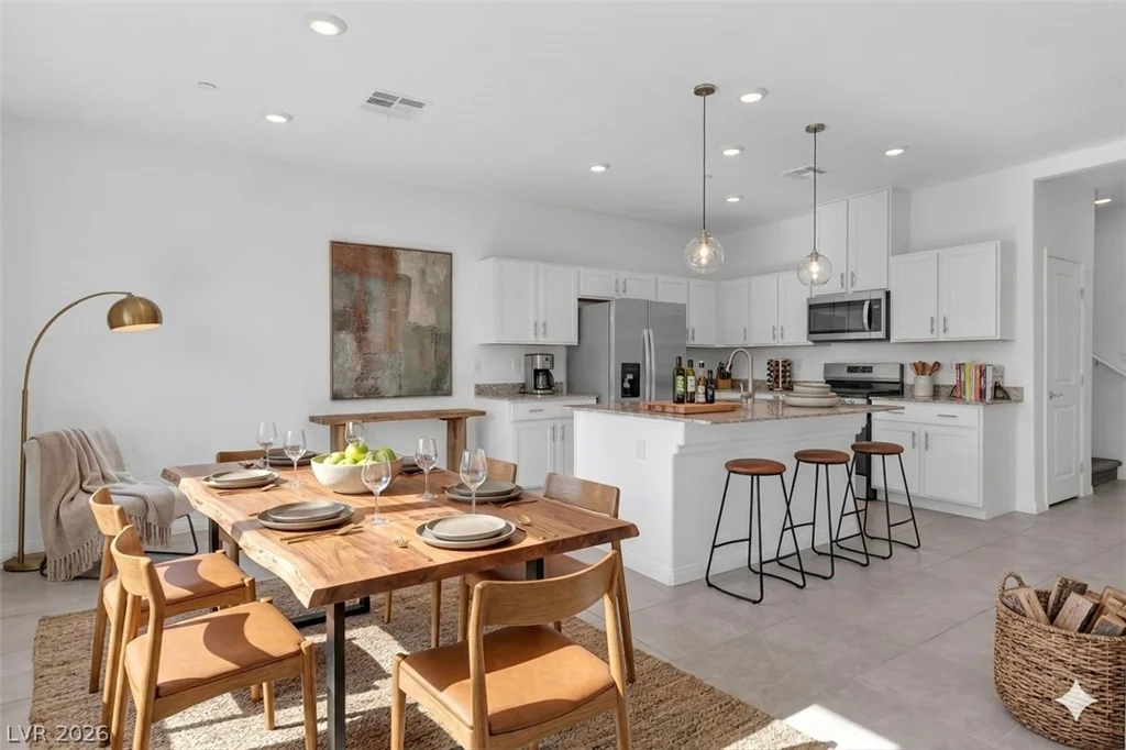 7019 Alabaster Peak, Las Vegas, NV 89166