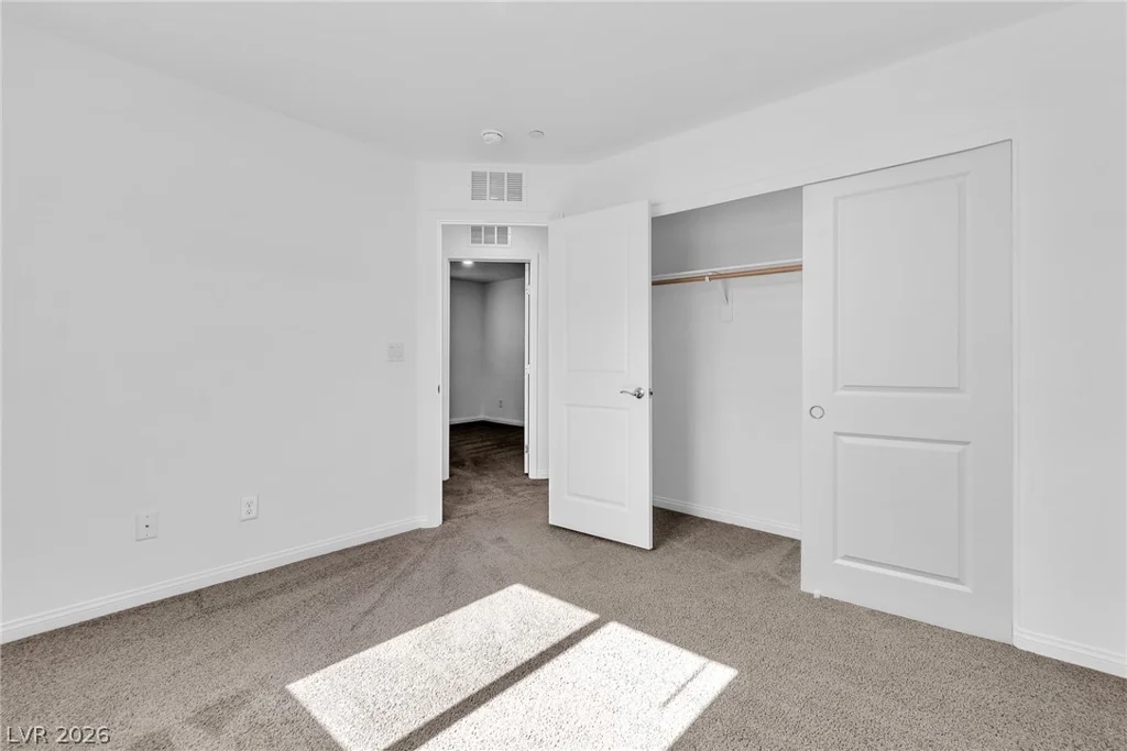 7019 Alabaster Peak, Las Vegas, NV 89166